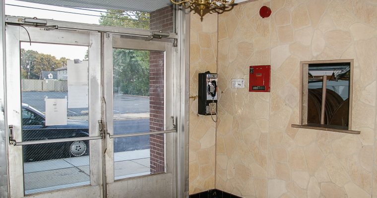 Random Ponderings:  The Annex Payphone and related stuff